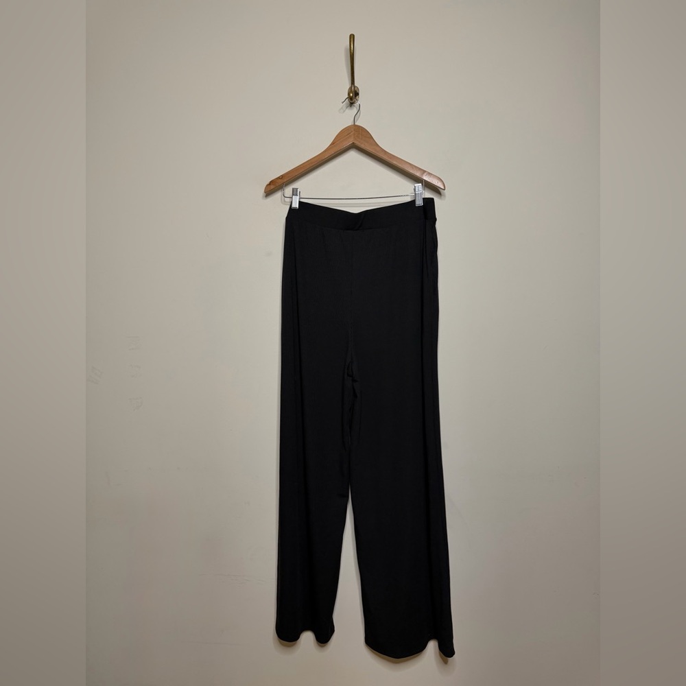 Dressed in Lala Gigi Sleeveless Ribbed Playsuit in Black - Picture 10 of 10